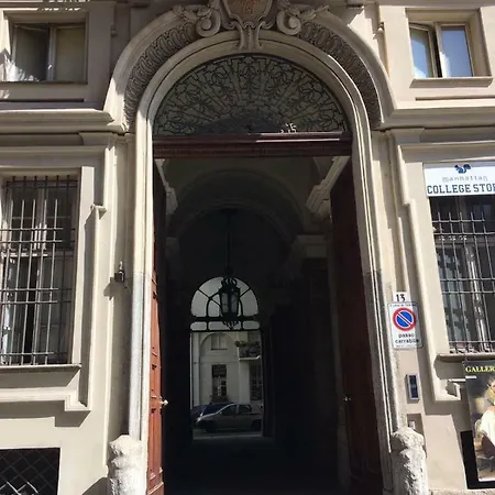Cavour 都灵